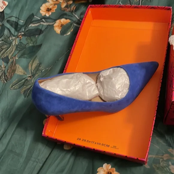 Tory Burch ELANA 85MM Pump Kid Suede - Picture 4 of 8